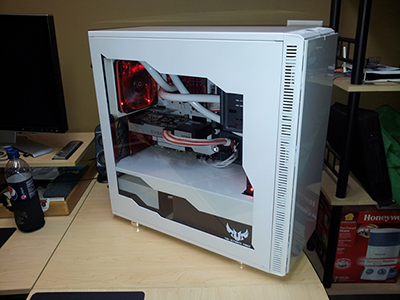 Case Mod Friday: SnowWhite and The i7 Cores